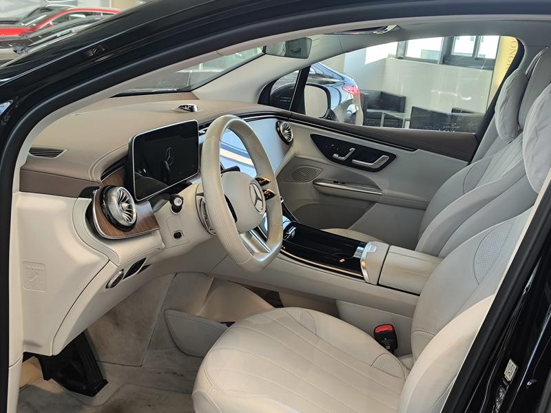 Mercedes-Benz EQE SUV, 2025 — фото 9 из 12