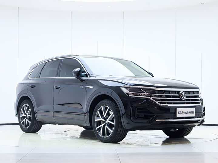 Volkswagen Touareg, 2024 — фото 5 из 9