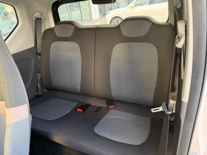 Wuling Mini EV, 2023 — фото 9 из 11