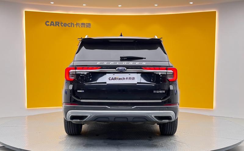 Ford Explorer, 2023 — фото 3 из 12