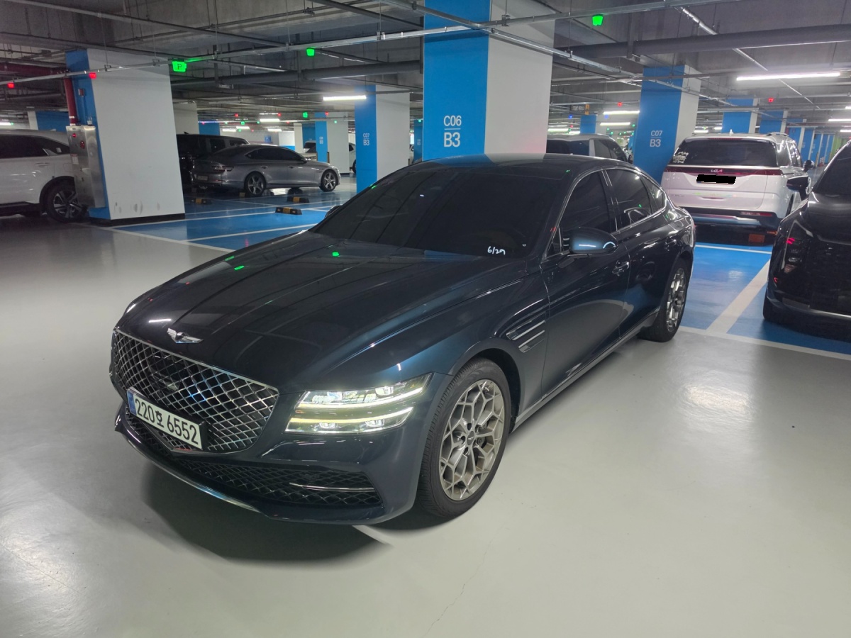 Genesis G80, 2023 — фото 2 из 9