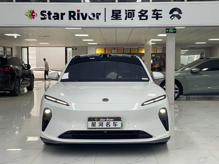 Nio ET5, 2022 — фото 2 из 9