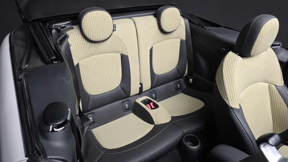 Mini Cooper Convertible, 2023 — фото 12 из 12