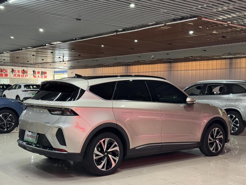 BAIC Arcfox Alpha T6, 2025 — фото 6 из 12