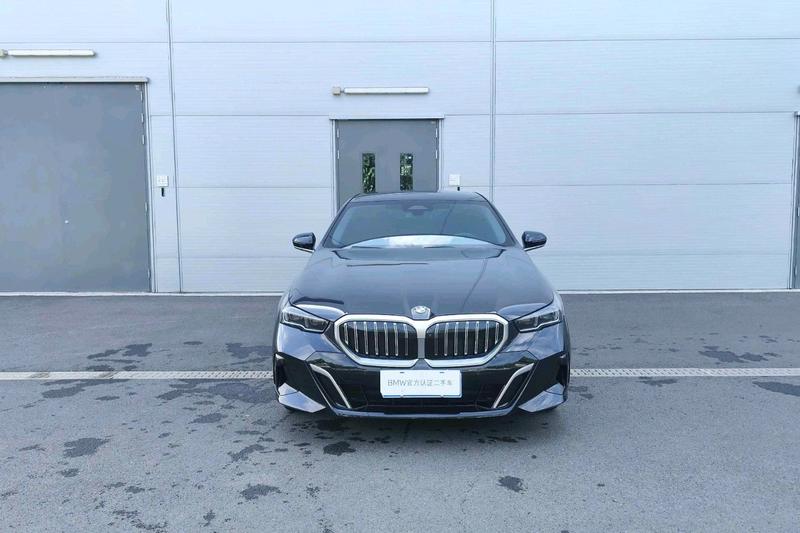 BMW 5 Series, 2025 — фото 2 из 12