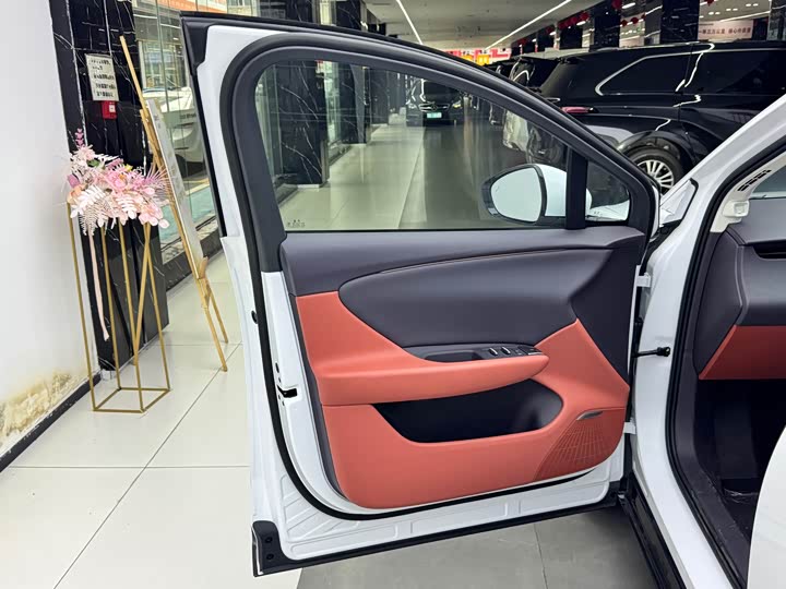 Hongqi EHS5 (Tiangong 06), 2025 — фото 7 из 9