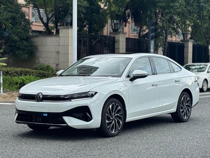 Volkswagen Sagitar L, 2025 — купить в Брянске под ключ