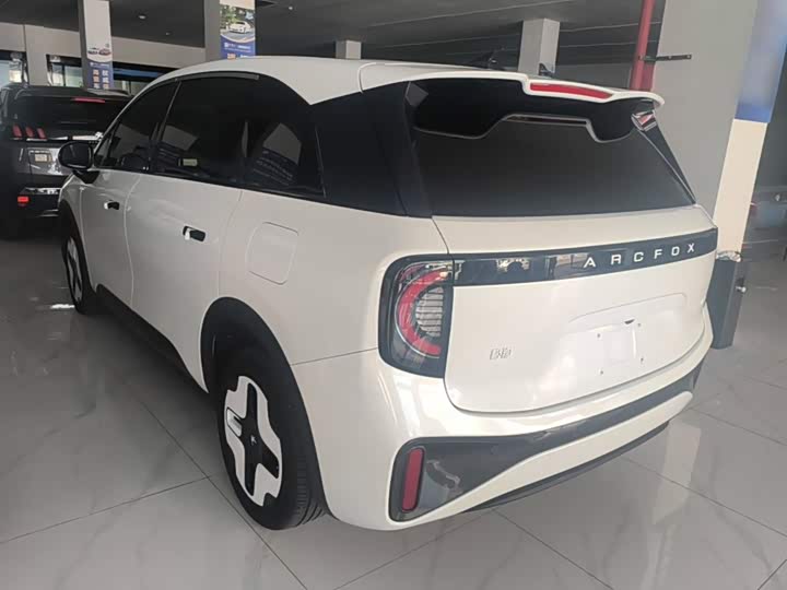 BAIC Arcfox Kaola S, 2024 — фото 5 из 9