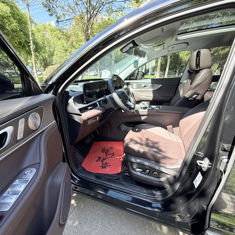 Chery Tiggo 8 Pro, 2023 — фото 10 из 12