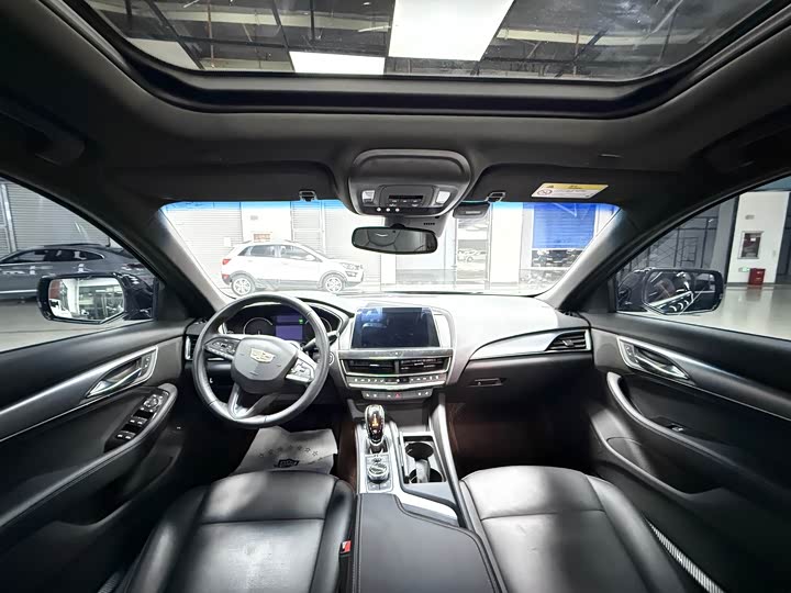 Cadillac CT5, 2022 — фото 8 из 9
