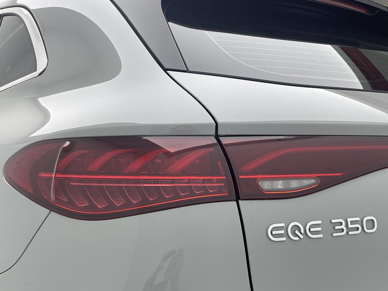 Mercedes-Benz EQE SUV, 2023 — фото 10 из 12