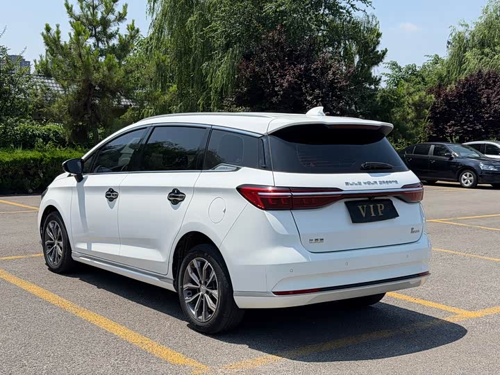 BYD Song Max, 2022 — фото 5 из 9