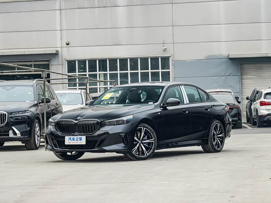 BMW 5 Series, 2026 — купить в Твери под ключ