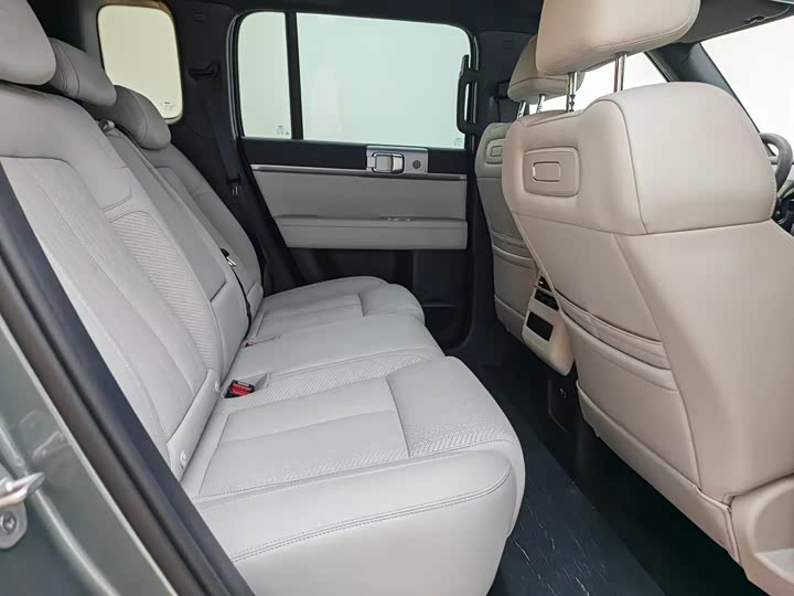 BYD FangChengBao Titanium 7 (Tai 7), 2026 — фото 6 из 9