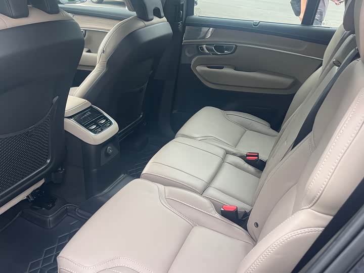 Volvo XC90 Hybrid, 2025 — фото 7 из 9