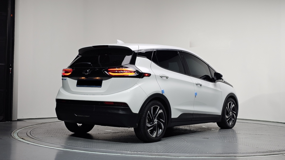 Chevrolet Bolt EV, 2022 — фото 2 из 12