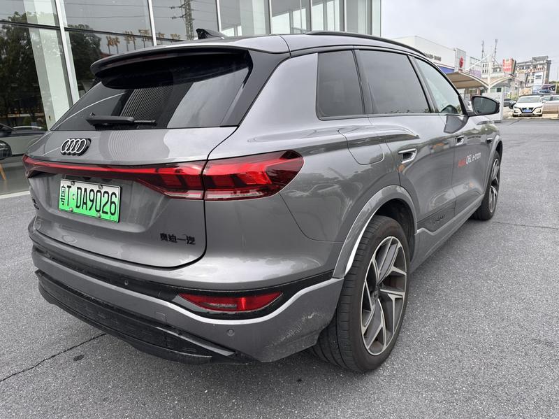 Audi Q6L e-tron, 2025 — фото 5 из 9