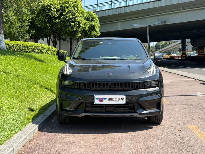 Lynk & Co 05 EM-P Hybrid, 2021 — фото 2 из 9