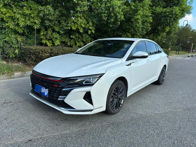Dongfeng Aeolus Yixuan Max, 2022 — купить в Ульяновске под ключ