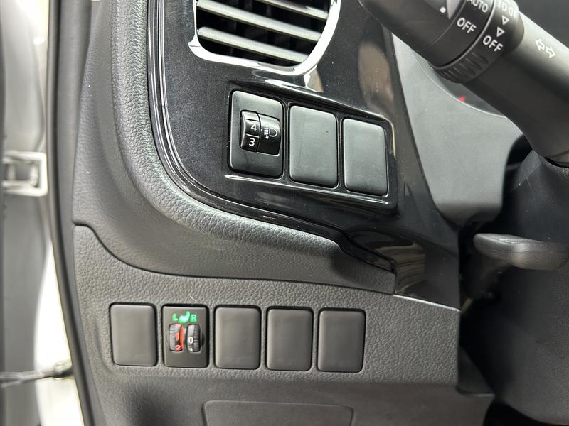 Mitsubishi Outlander, 2022 — фото 11 из 12