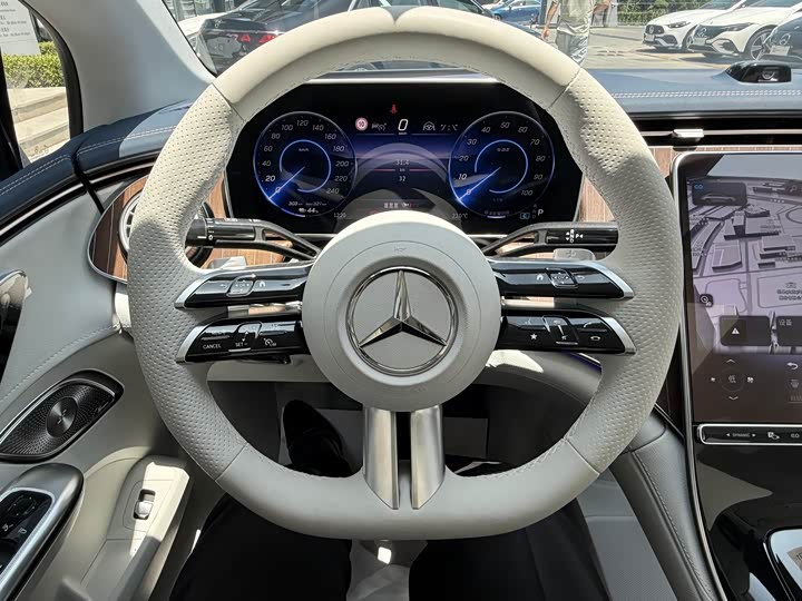 Mercedes-Benz EQE, 2025 — фото 9 из 9