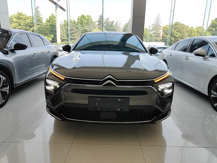 Citroen C5 X, 2023 — фото 3 из 9