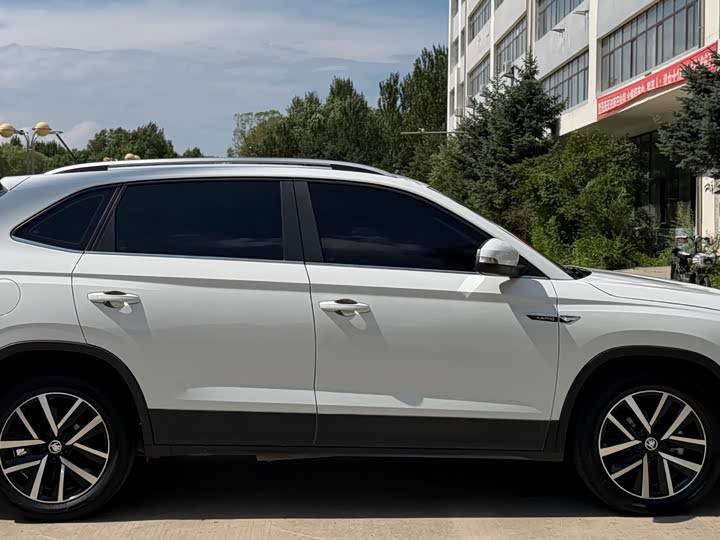 Skoda Kamiq, 2023 — фото 4 из 9