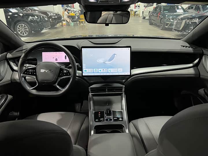 BYD Seal 07 DM-i Hybrid, 2025 — фото 9 из 9