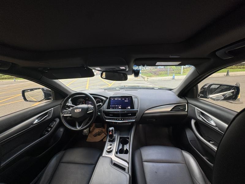 Cadillac CT5, 2022 — фото 8 из 12