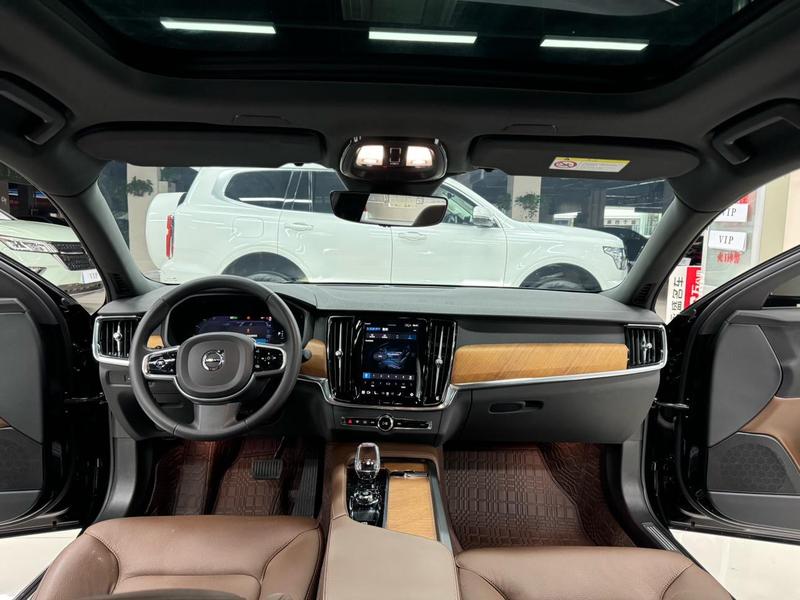 Volvo S90, 2023 — фото 9 из 12