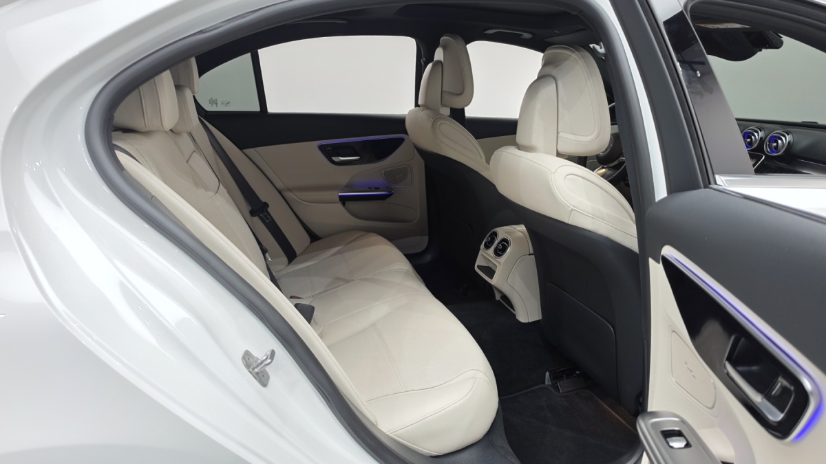 Mercedes-Benz C-Class, 2025 — фото 10 из 12