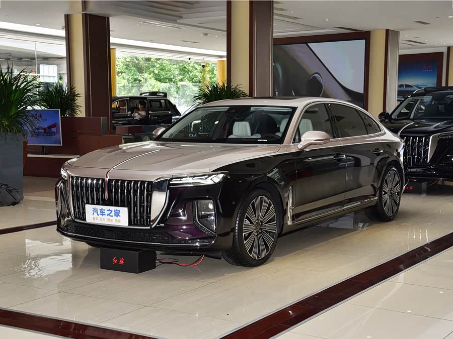 Hongqi H9, 2026 — купить в Санкт-Петербурге под ключ