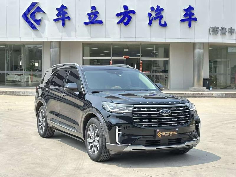 Ford Explorer, 2022 — фото 3 из 10