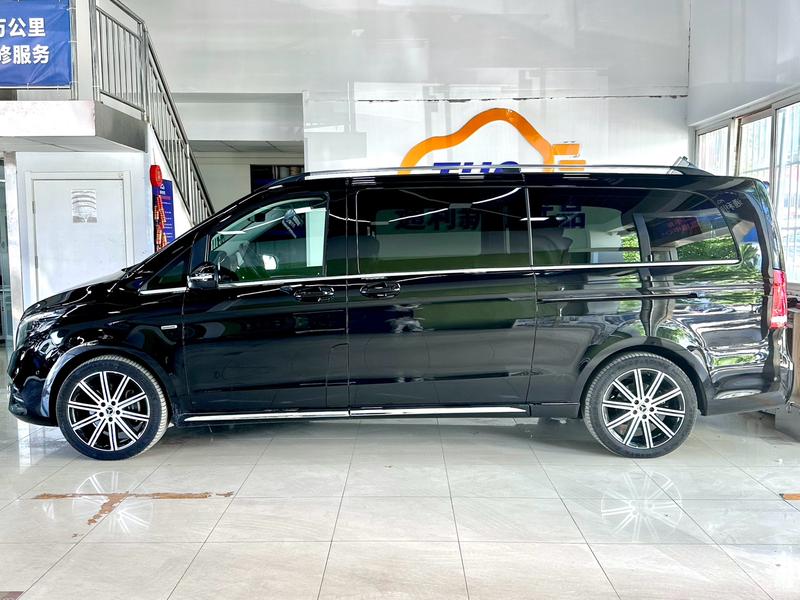 Mercedes-Benz V-Class, 2023 — фото 3 из 12