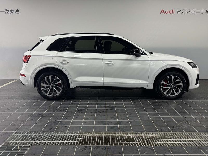 Audi Q5L, 2023 — фото 8 из 12