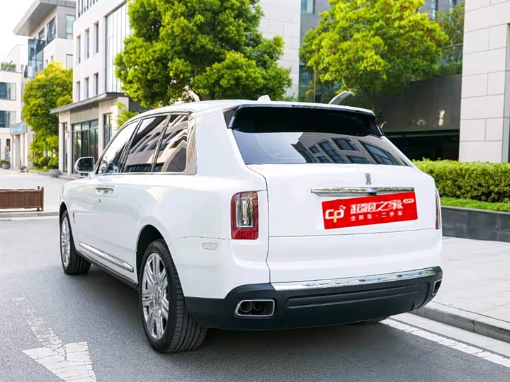 Rolls-Royce Cullinan, 2023 — фото 3 из 9