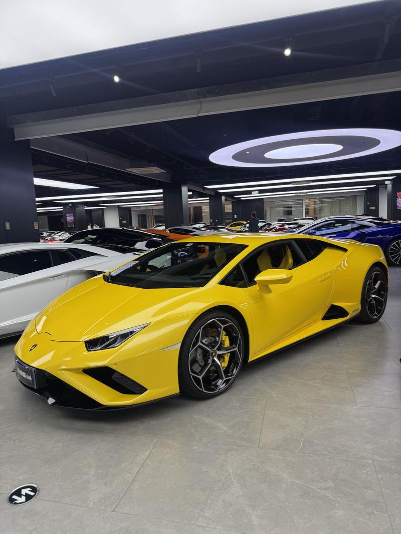 Lamborghini Huracán, 2022 — купить в Санкт-Петербурге под ключ