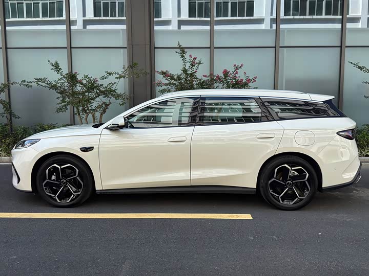 BYD Seal 06 Hybrid/EV, 2025 — фото 4 из 9