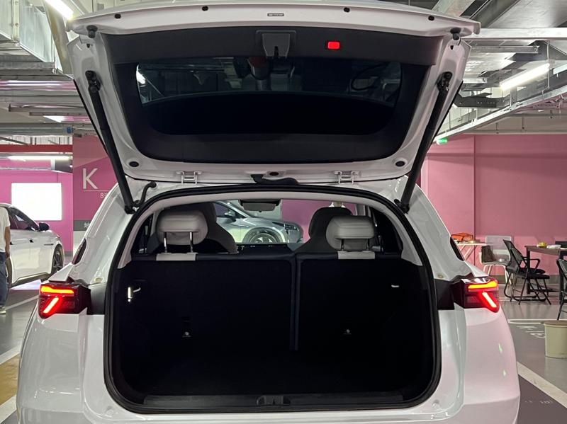 BAIC Arcfox Alpha T5, 2025 — фото 11 из 12