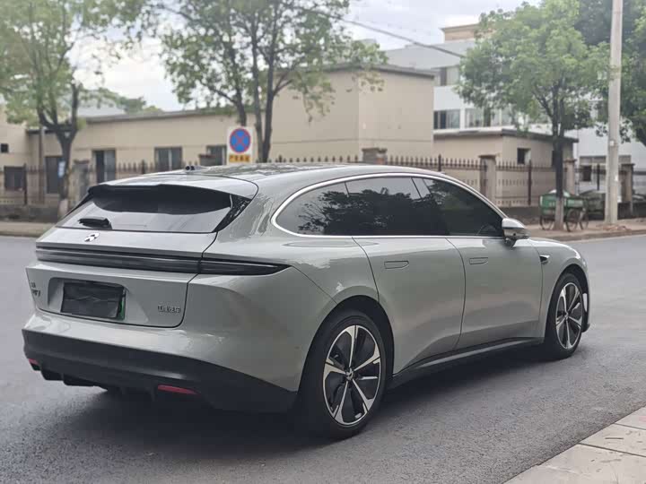 Nio ET5T, 2023 — фото 8 из 9