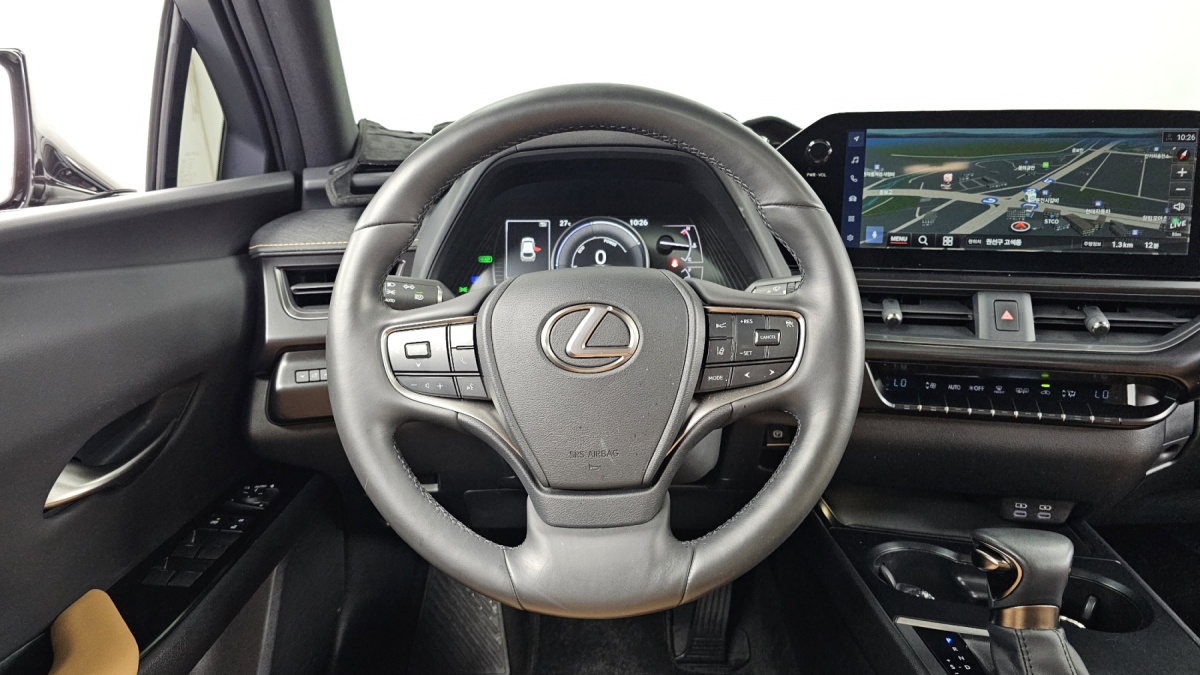 Lexus UX, 2022 — фото 12 из 12