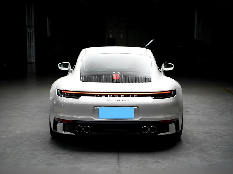 Porsche 911, 2023 — фото 6 из 12