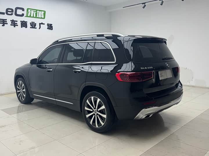 Mercedes-Benz GLB-Class, 2024 — фото 7 из 9