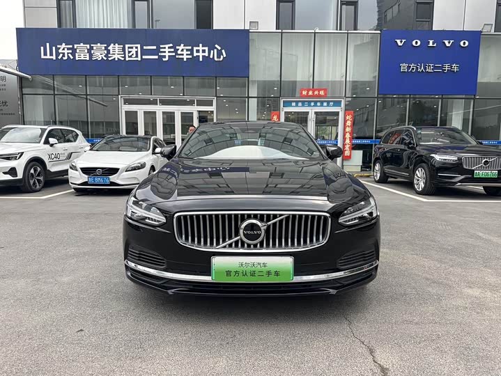 Volvo S90 Hybrid, 2023 — фото 2 из 9