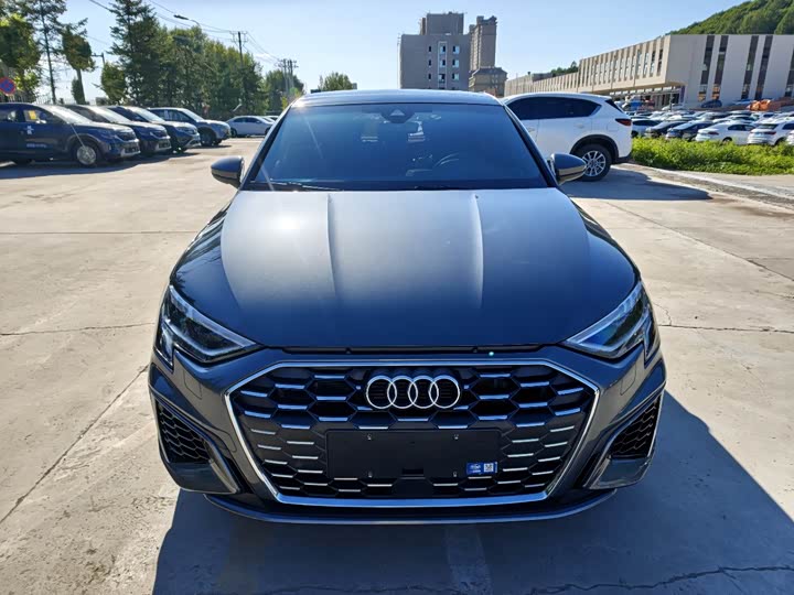 Audi A3, 2023 — фото 2 из 9