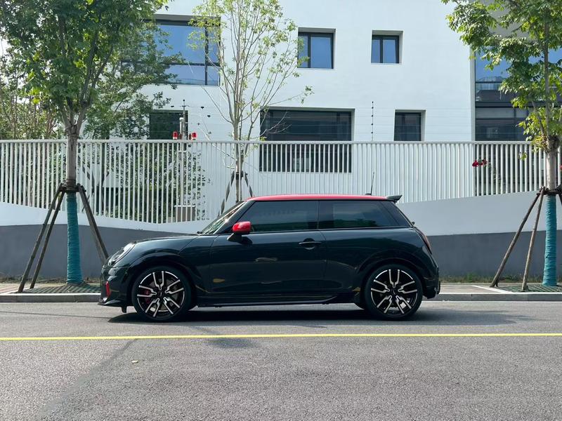 Mini Mini JCW, 2025 — фото 3 из 10