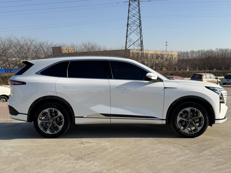 Changan CS75 Plus, 2024 — фото 8 из 12
