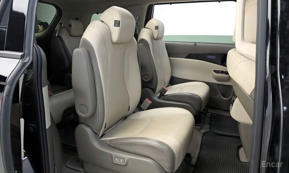 Kia Carnival, 2021 — фото 12 из 12