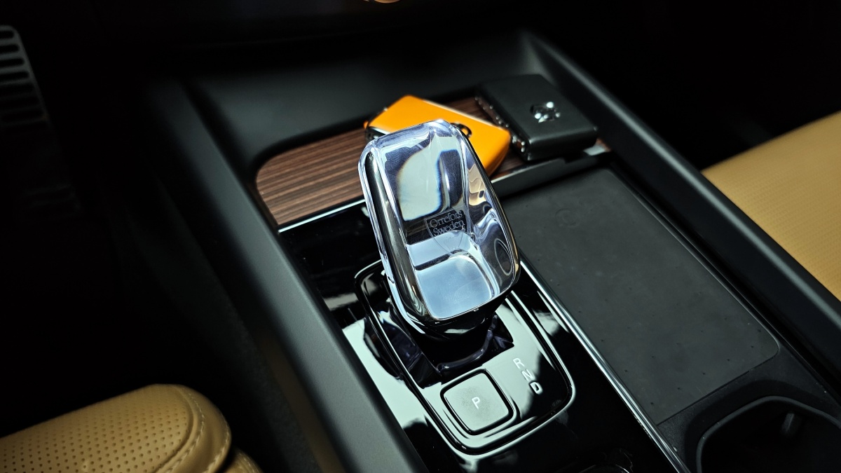 Volvo XC60, 2024 — фото 9 из 12