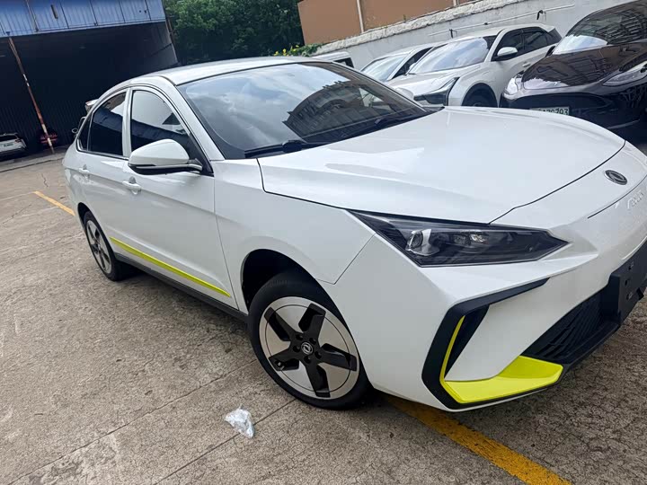 Dongfeng Aeolus E70, 2023 — фото 3 из 9